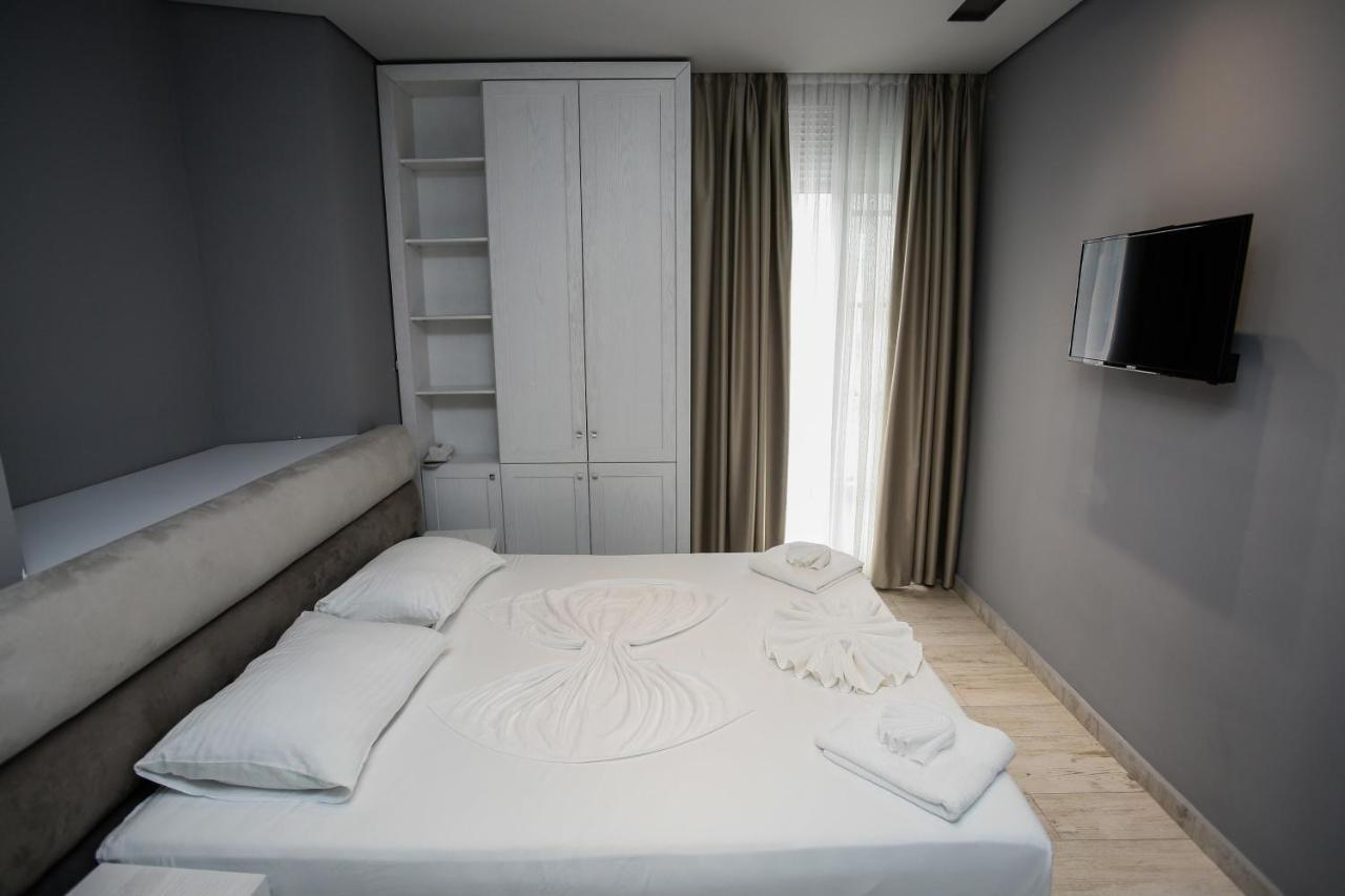 Lubjana Hotel Durres Exterior photo
