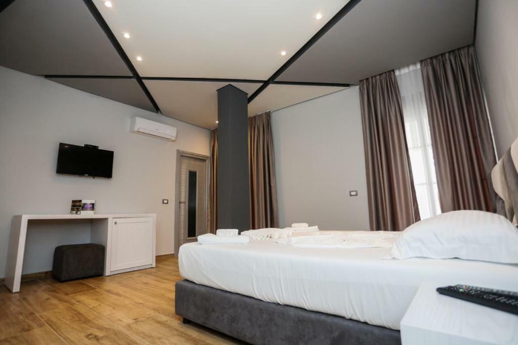 Lubjana Hotel Durres Exterior photo