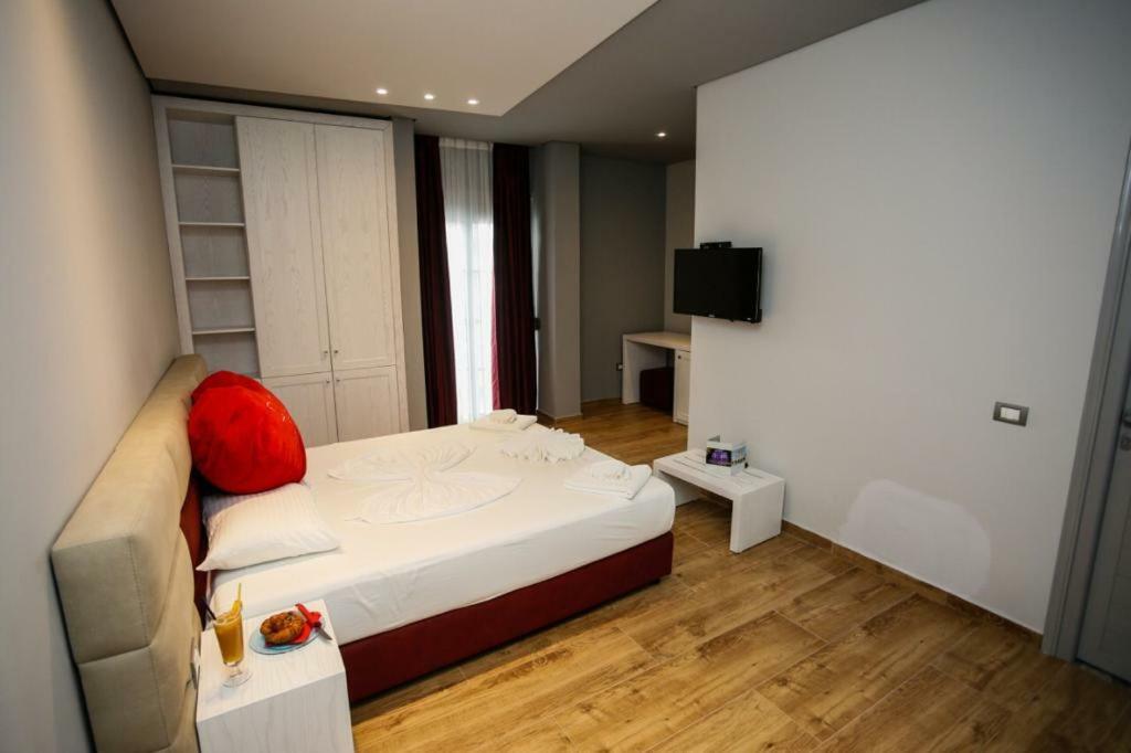 Lubjana Hotel Durres Exterior photo